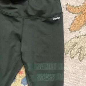 Stronger Leggings